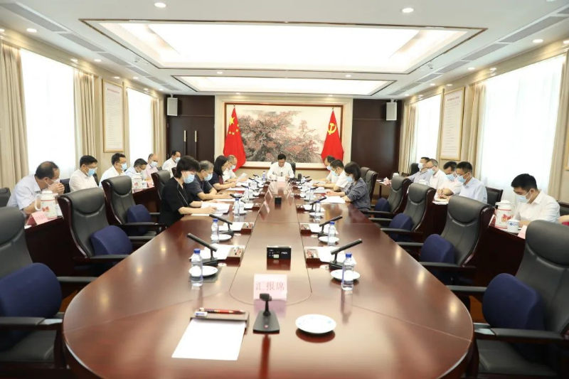 厕所偷拍
党组迅速部署开展“奋进新征程 建功新时代 以模范机关创建实际成效迎接党的二十大胜利召开”主题活动