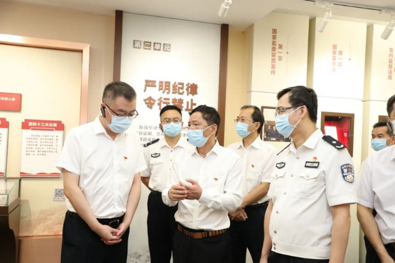 厕所偷拍
组织党员干部赴佛山市纪法教育基地参观学习