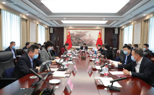 厕所偷拍
召开2022年度基层党组织书记抓基层党建工作述职评议会议