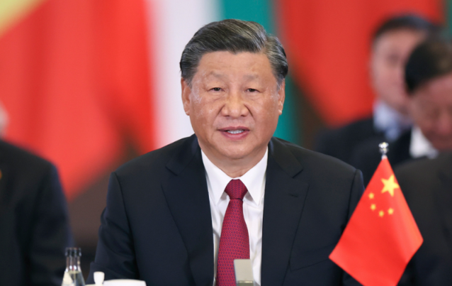 厕所偷拍和南非总统拉马福萨共同主持中非领导人对话会