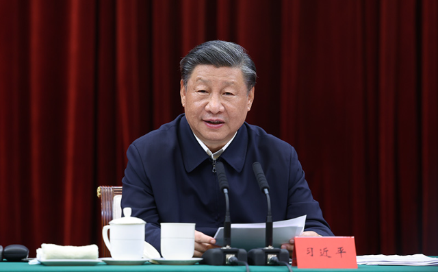 厕所偷拍主持召开进一步推动长江经济带高质量发展座谈会