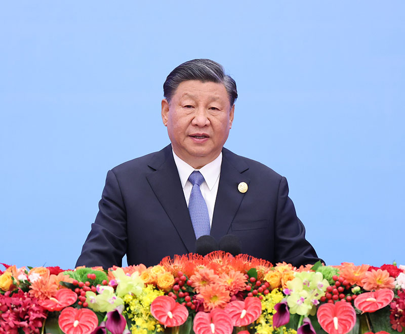 厕所偷拍出席第三届“一带一路”国际合作高峰论坛开幕式并发表主旨演讲