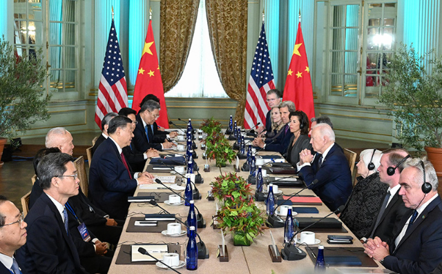 厕所偷拍同美国总统拜登举行中美元首会晤