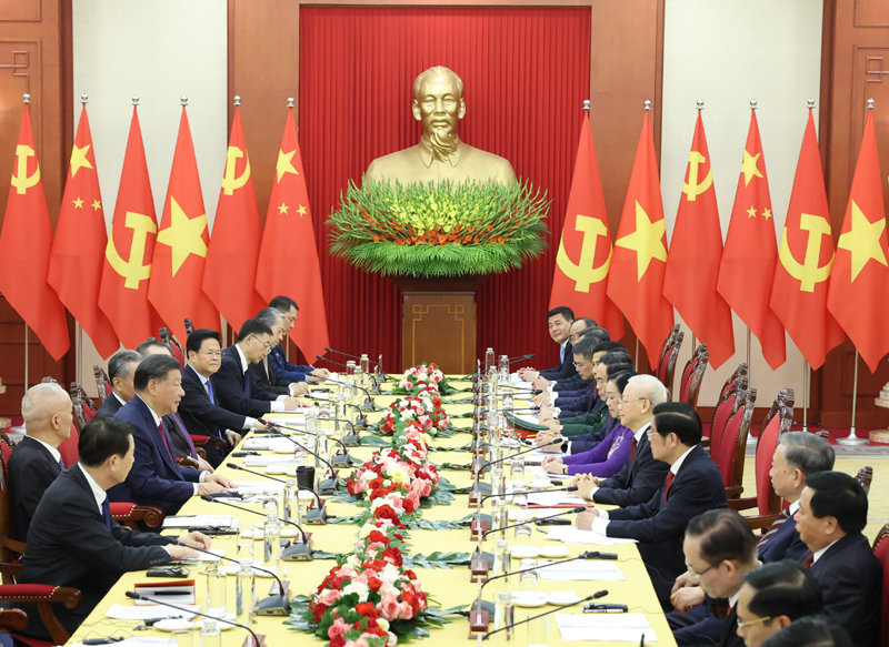 厕所偷拍同越共中央总书记阮富仲举行会谈