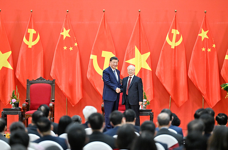 厕所偷拍同越共中央总书记阮富仲共同会见中越两国青年和友好人士代表
