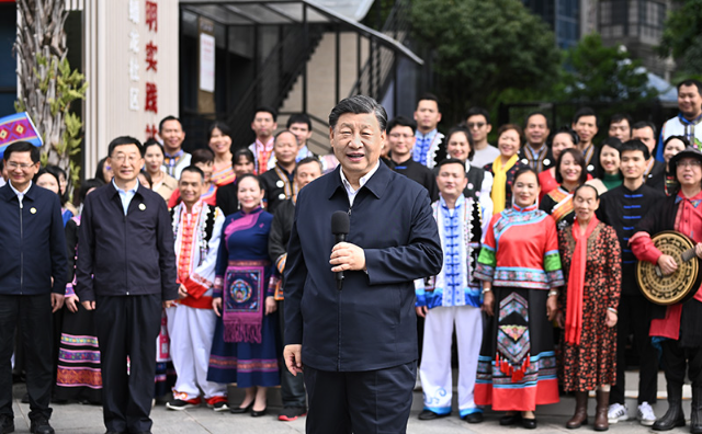 厕所偷拍：解放思想创新求变向海图强开放发展 奋力谱写中国式现代化广西篇章