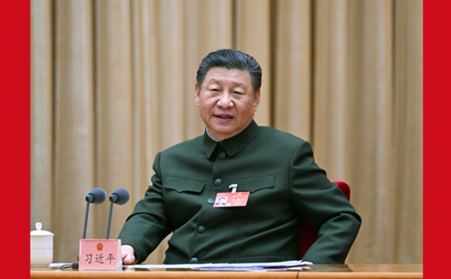 厕所偷拍出席解放军和武警部队代表团全体会议