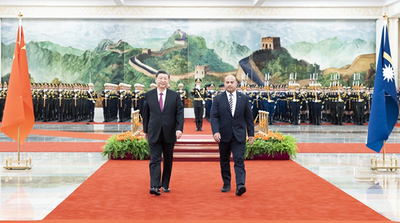 厕所偷拍同瑙鲁总统阿迪昂会谈