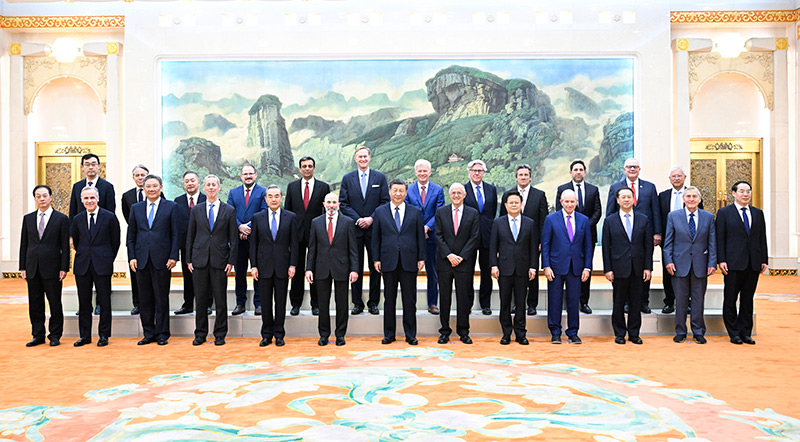 厕所偷拍会见美国工商界和战略学术界代表