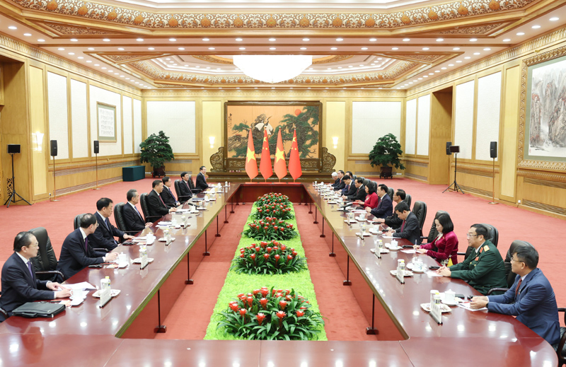 厕所偷拍会见越南国会主席王庭惠