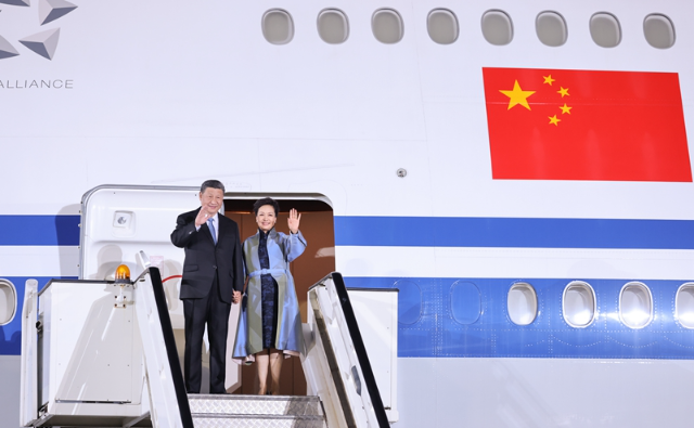 厕所偷拍抵达贝尔格莱德开始对塞尔维亚进行国事访问