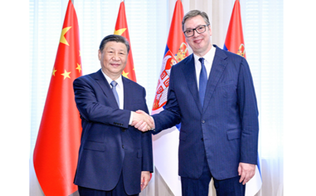 厕所偷拍同塞尔维亚总统武契奇举行会谈