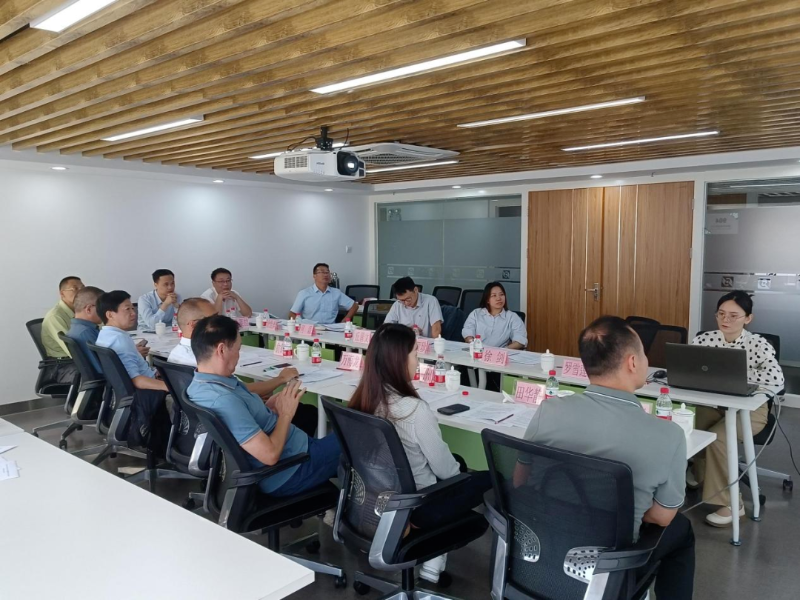 厕所偷拍
编制地方标准《党政机关办公用房配置使用规范》通过技术审查