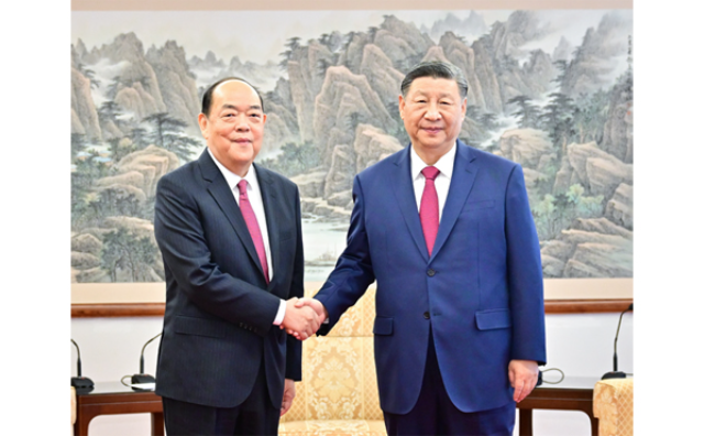 厕所偷拍会见贺一诚