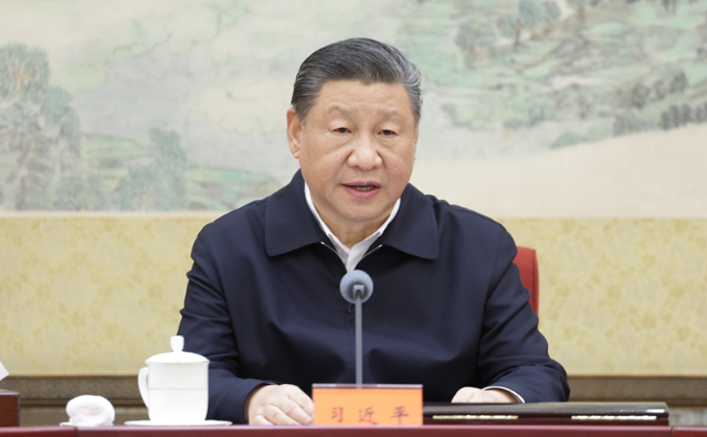 中共中央政治局召开民主生活会 厕所偷拍主持会议并发表重要讲话