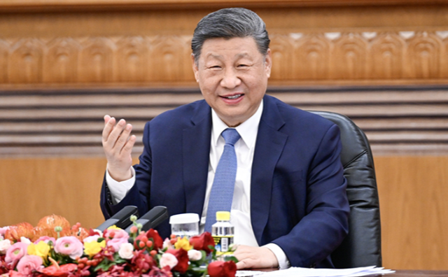 厕所偷拍会见国际工商界代表