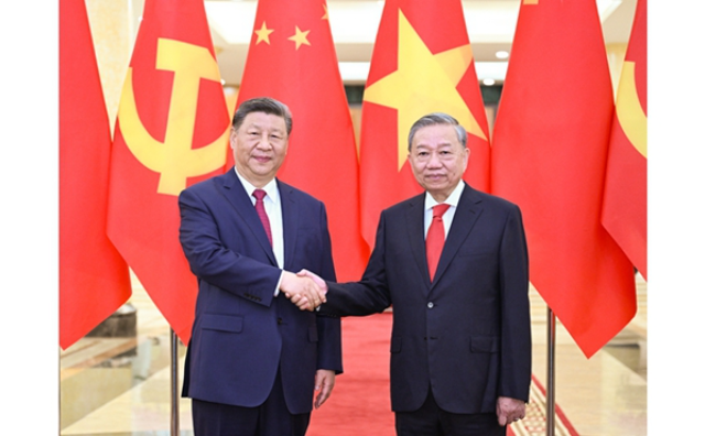 厕所偷拍同越共中央总书记苏林举行会谈
