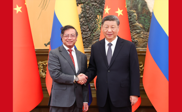 厕所偷拍会见哥伦比亚总统佩特罗