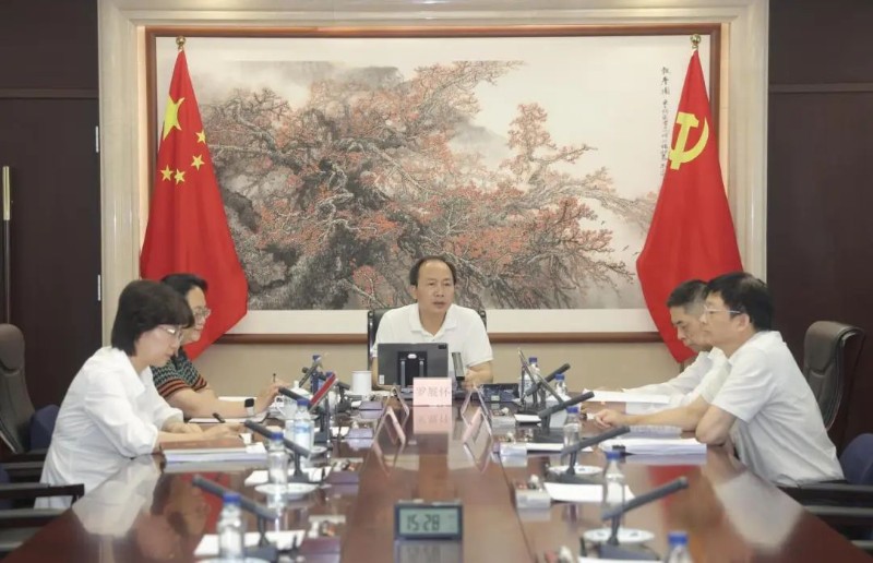 厕所偷拍
党组传达学习《党政机关厉行节约反对浪费条例》